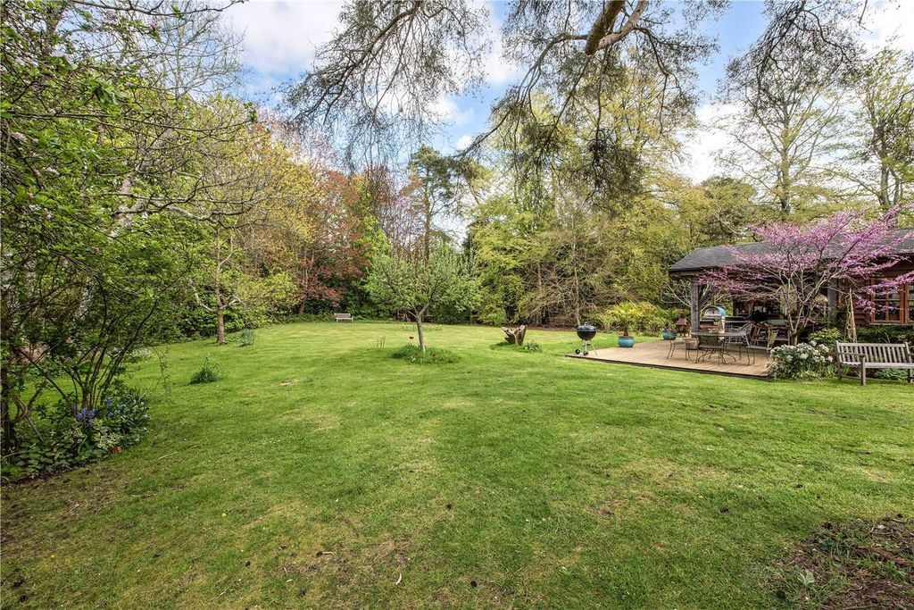 Property photo 3 of 19 Garden