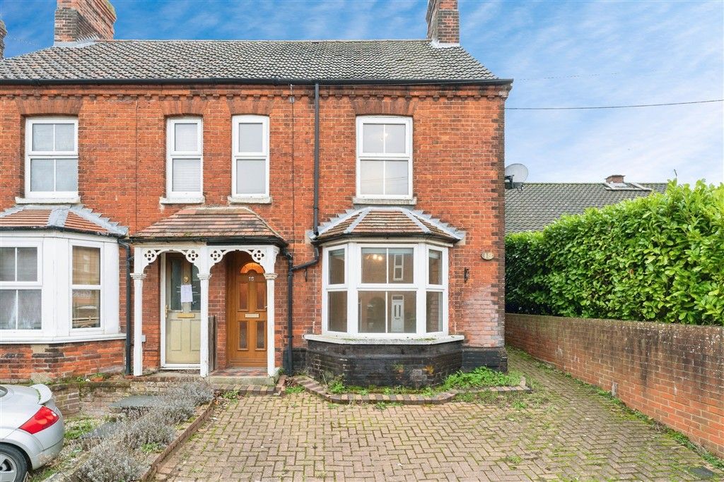 Property photo 1 of 5