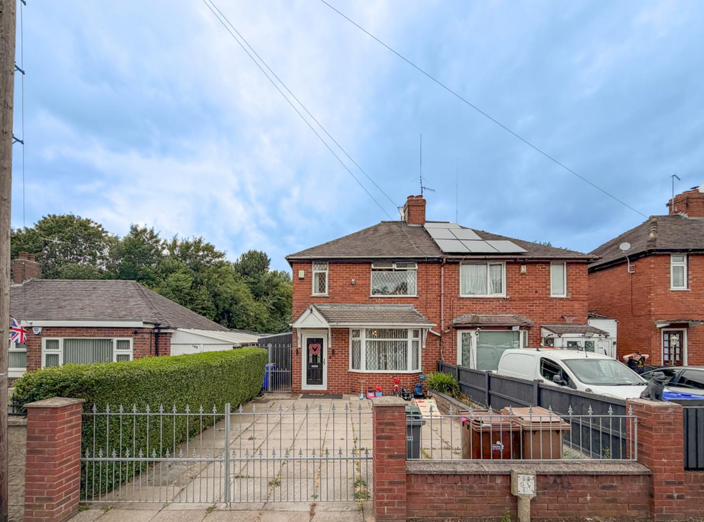 Property photo 1 of 33