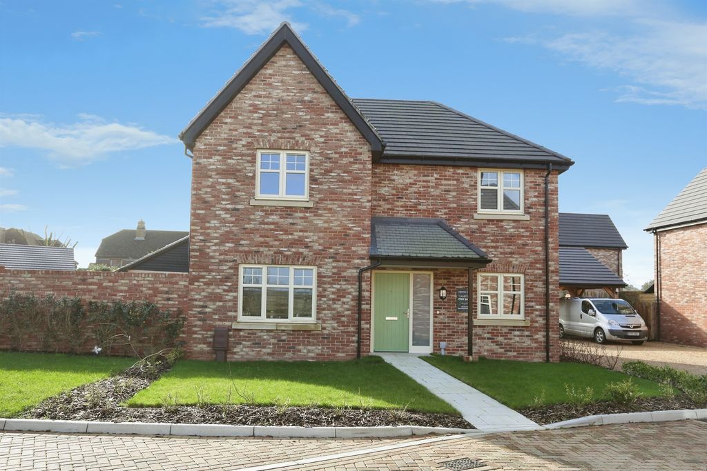 Property photo 1 of 26