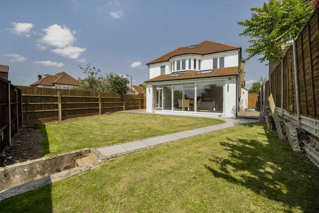 Property photo 2 of 15