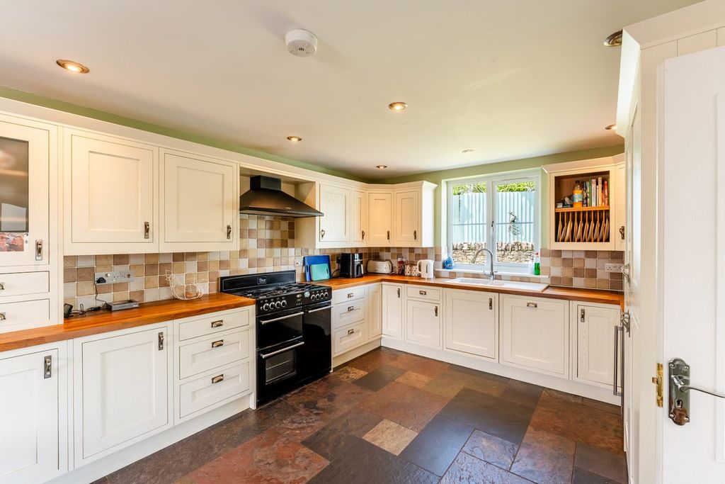 Additional image 5 of 6 bed detached house for saleDol Pistyll, Llanfihangel Talyllyn, Brecon LD3
