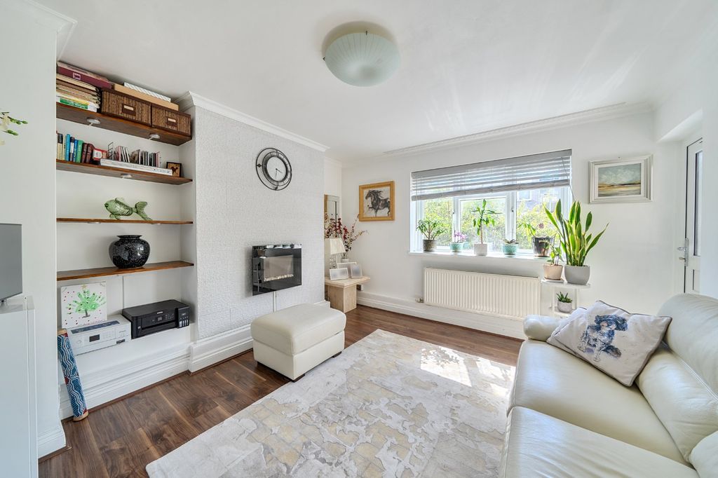 Property photo 1 of 16 Picture No. 20