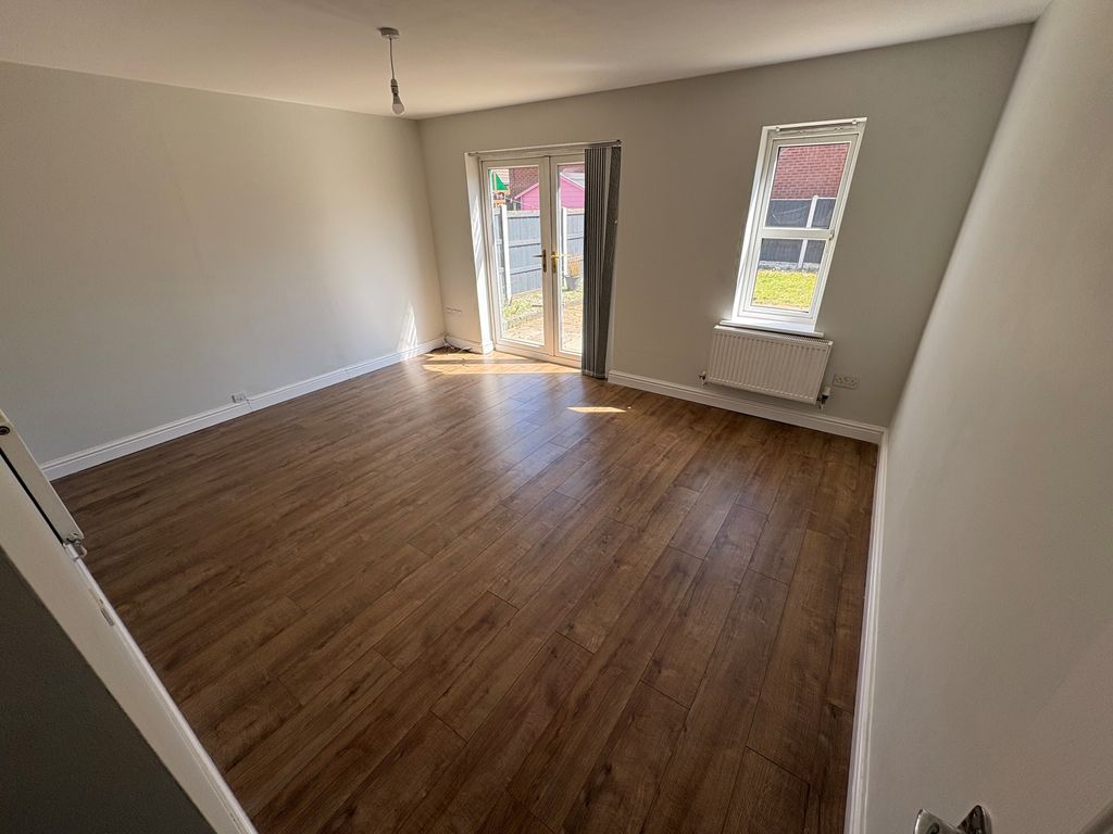 Property photo 3 of 22 Bedroom 1