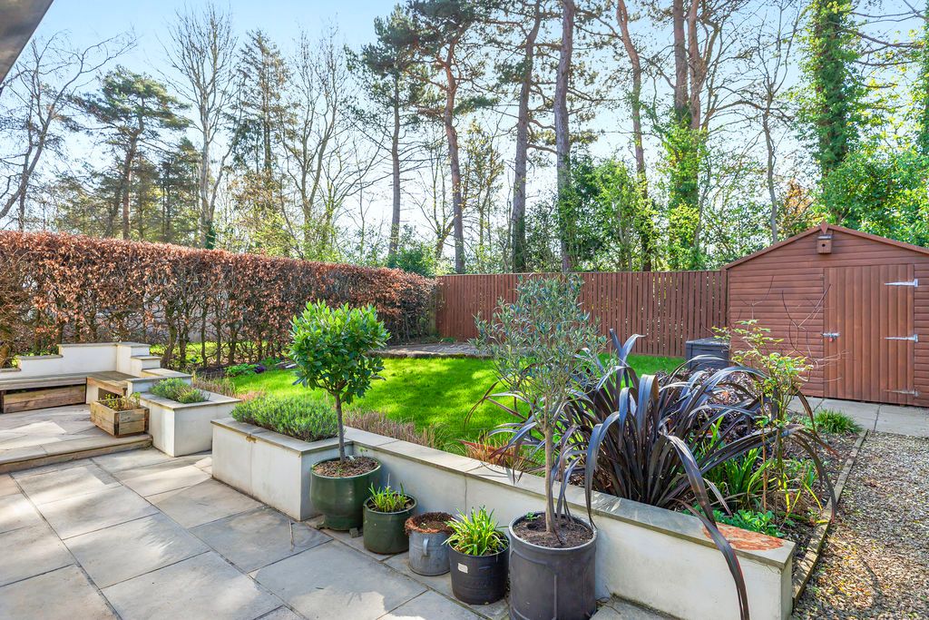 Property photo 2 of 40 Photo 44