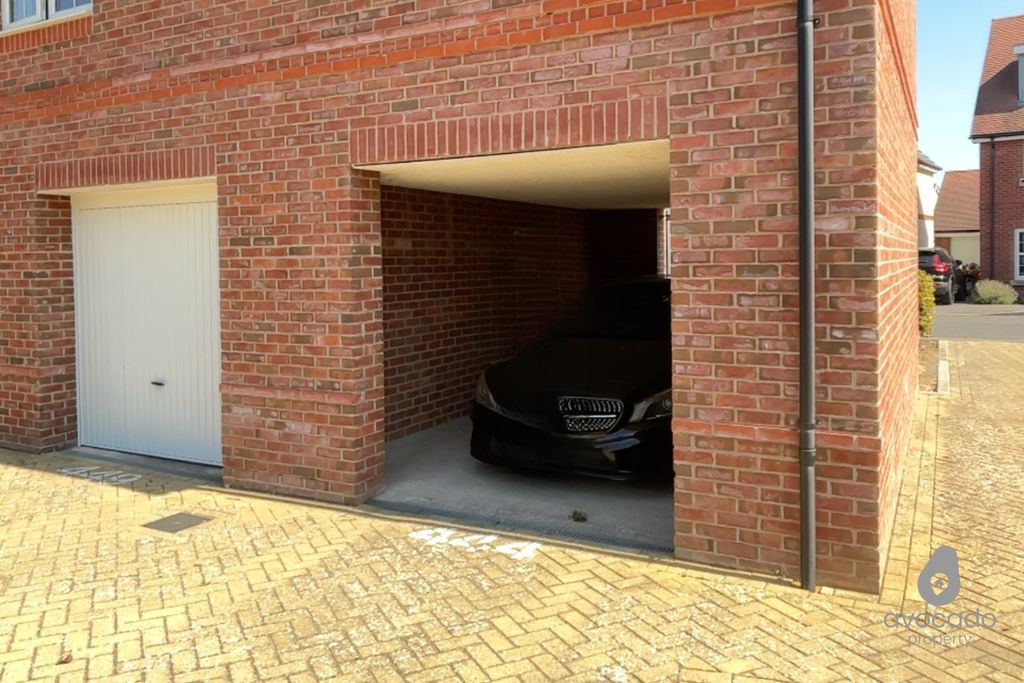Property photo 2 of 10 5346633