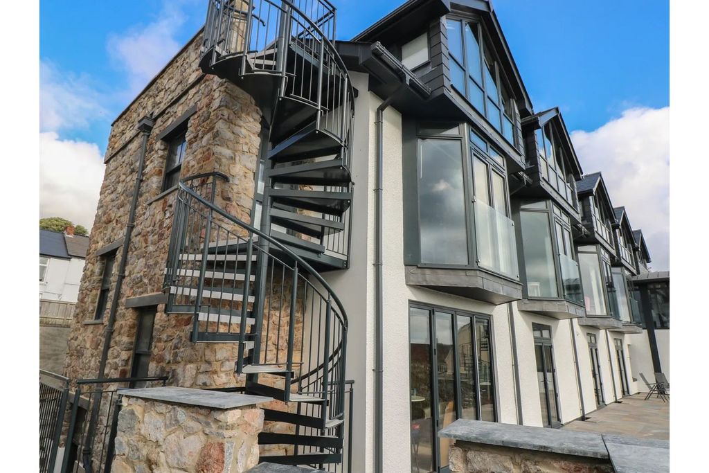 Additional image 30 of 3 bed flat for saleNarberth Road, Tenby SA70
