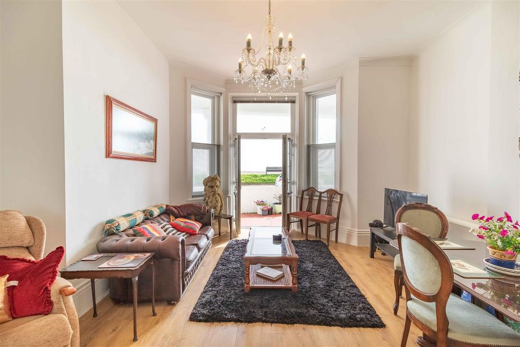Property photo 2 of 14 Claydon-13.Jpg