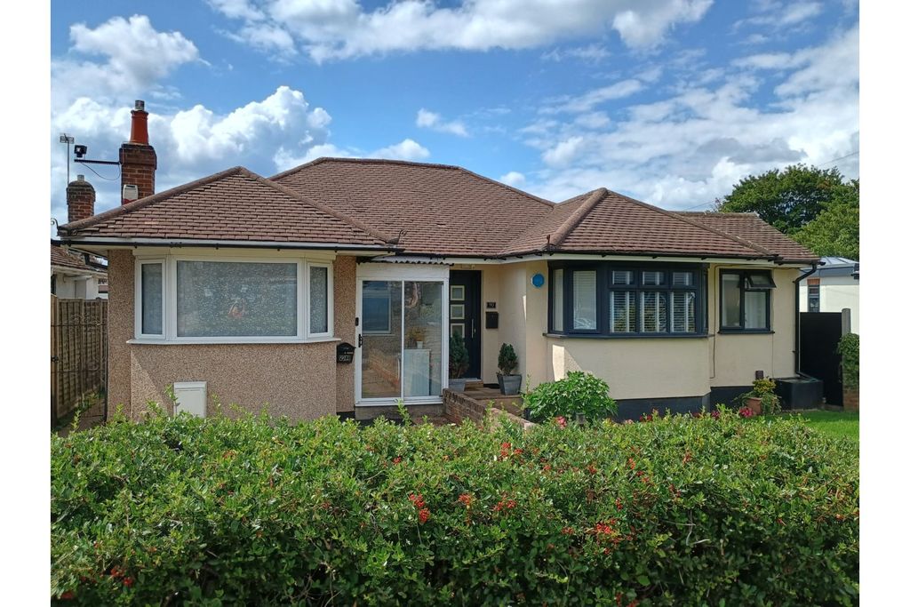 Property photo 1 of 14 Front View
