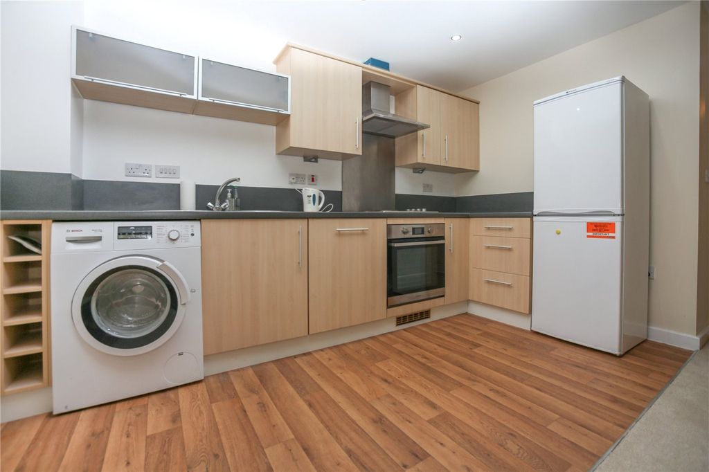 Property photo 3 of 12 Picture No. 28