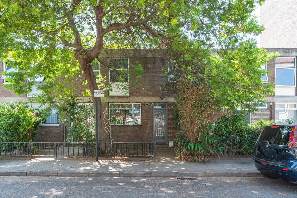 Property photo 1 of 21