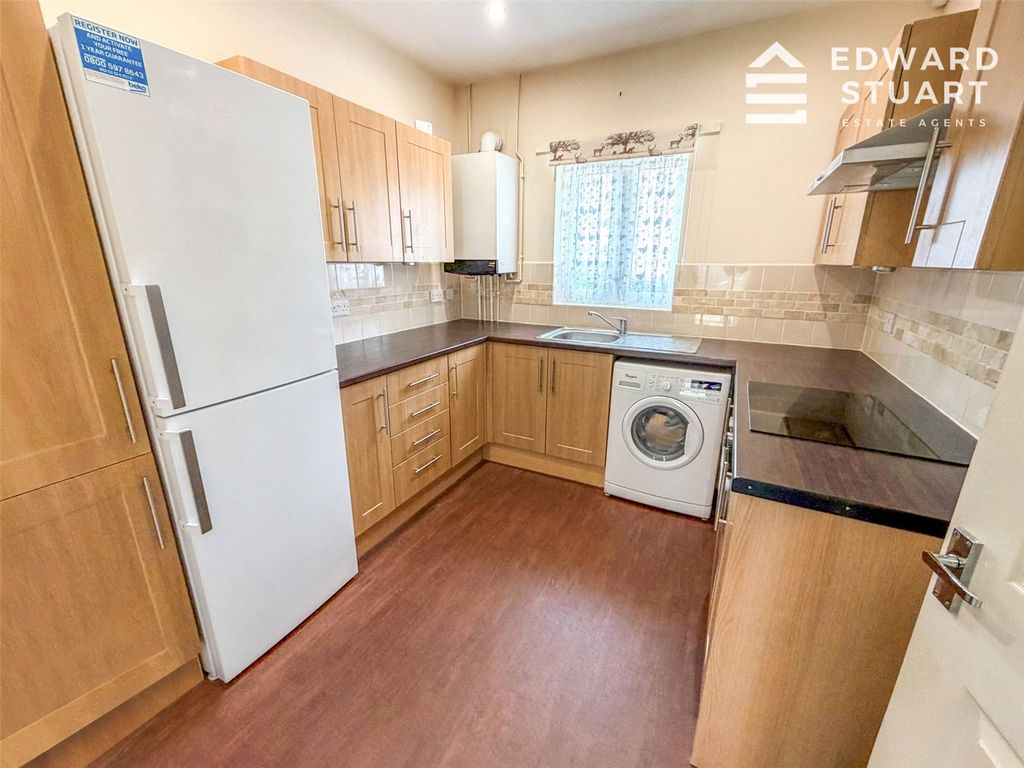 Property photo 2 of 10 Picture No. 12