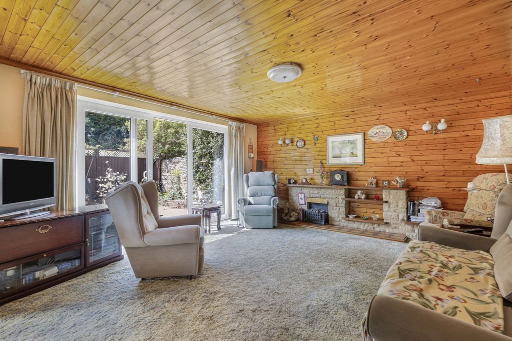 Property photo 2 of 24
