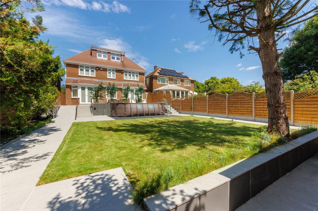 Property photo 1 of 38 Picture No. 34
