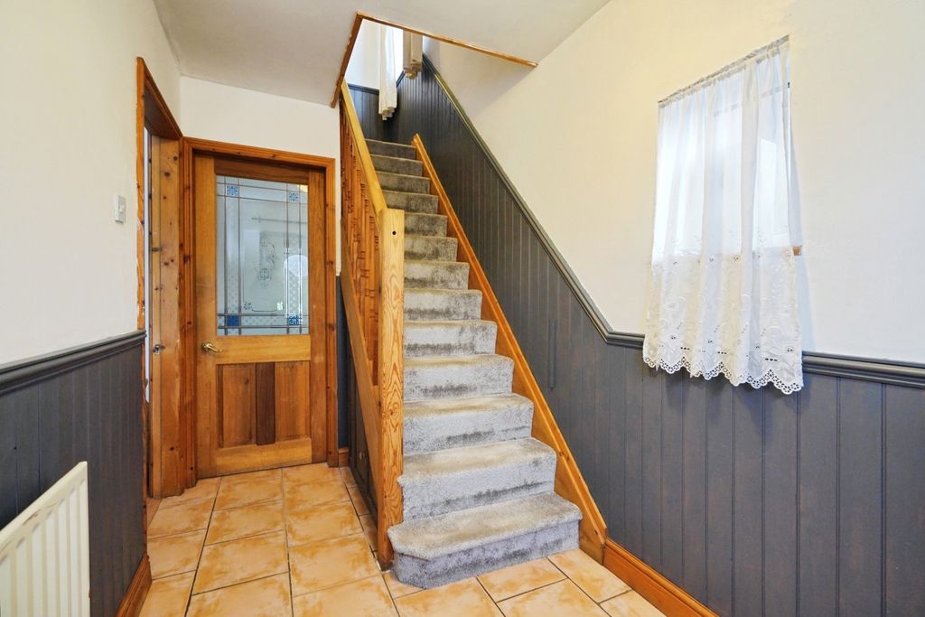 Property photo 2 of 19 Pbox-Img.Jpg