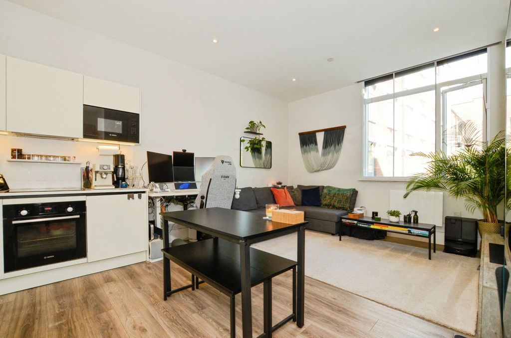 Property photo 1 of 15 Open Plan Living