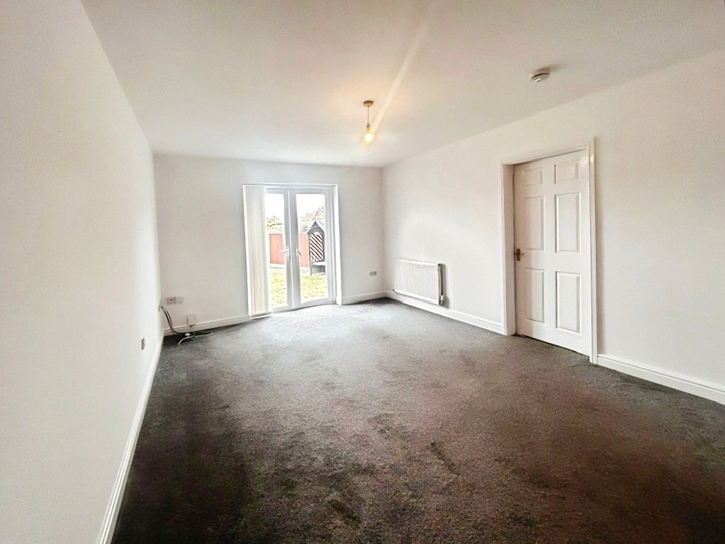 Property photo 2 of 9 Picture No. 11