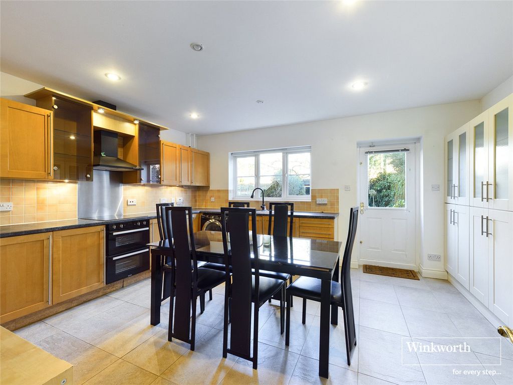 Property photo 3 of 14 Picture No. 27