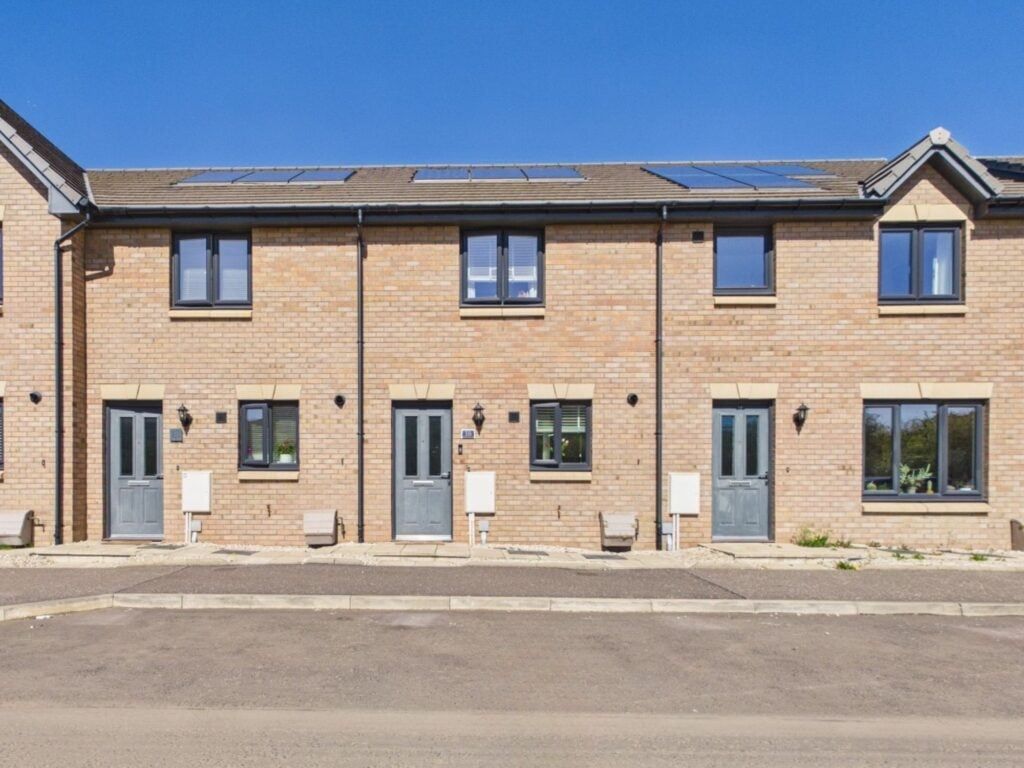 Property photo 1 of 21