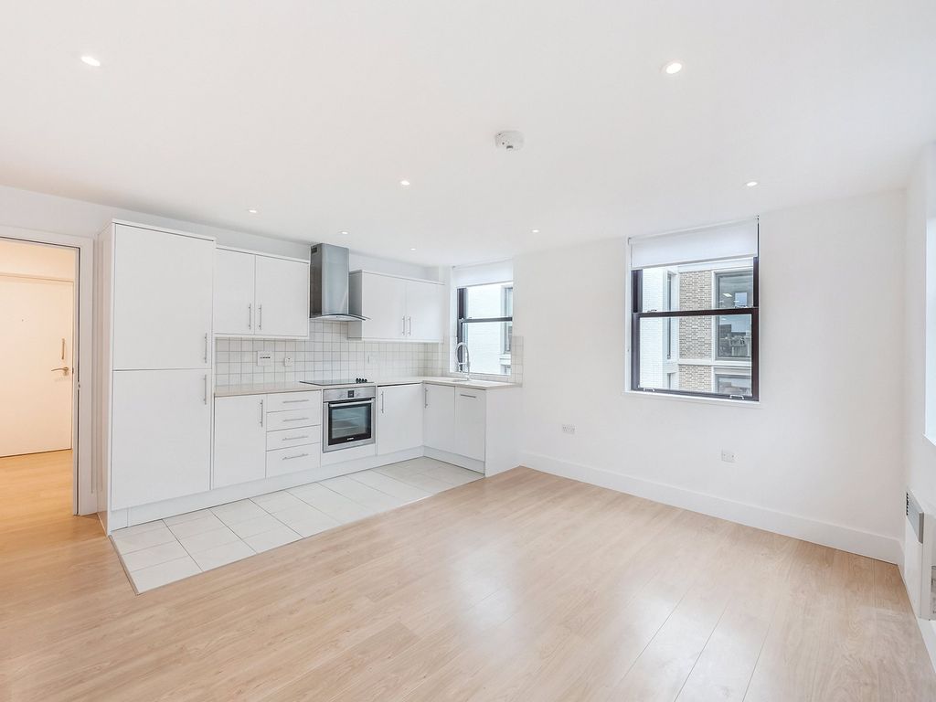 Property photo 1 of 7 Poland Street