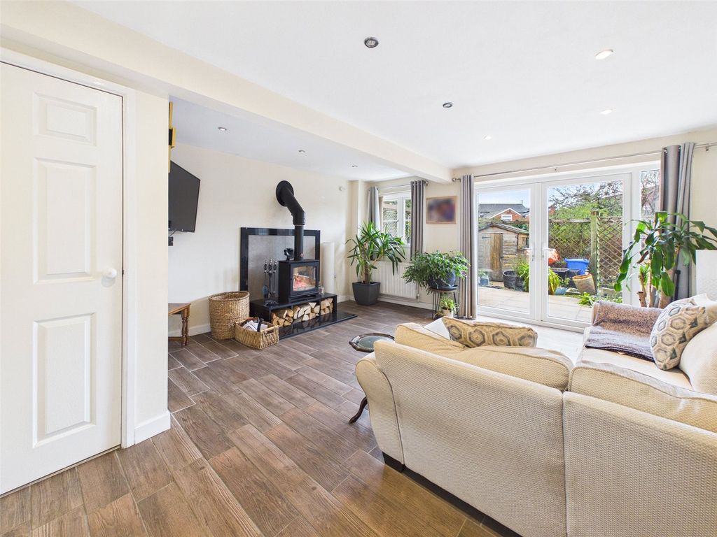 Property photo 2 of 14 Picture No. 24