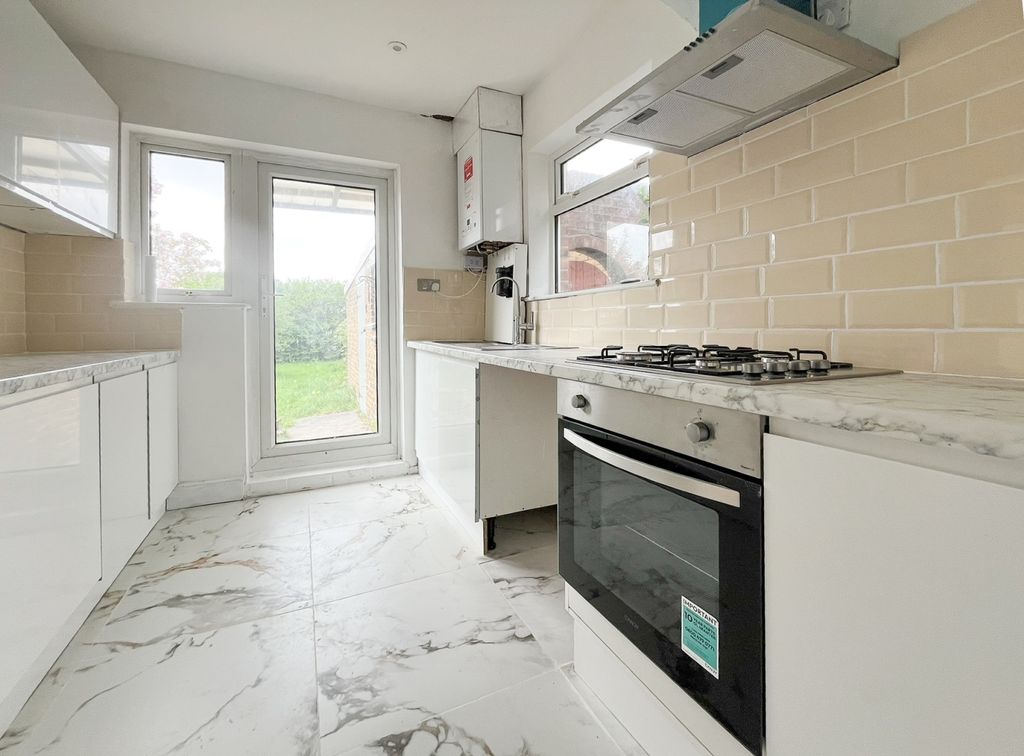 Property photo 3 of 20 Img_1765