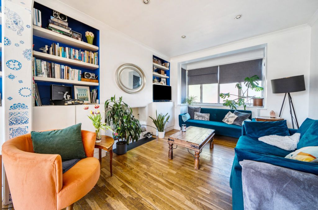 Property photo 2 of 18