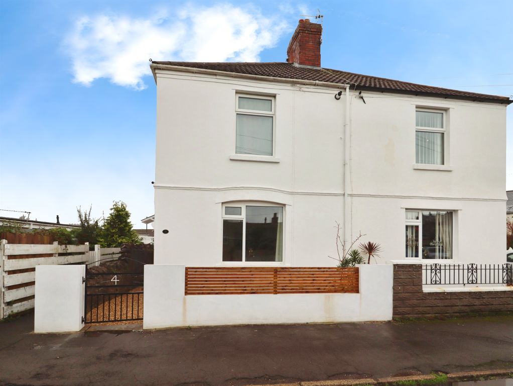 Property photo 2 of 21