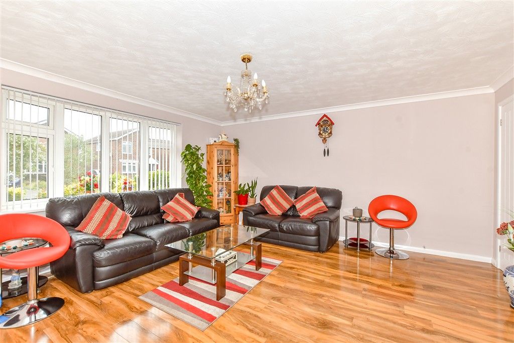 Property photo 3 of 12 Sitting Room