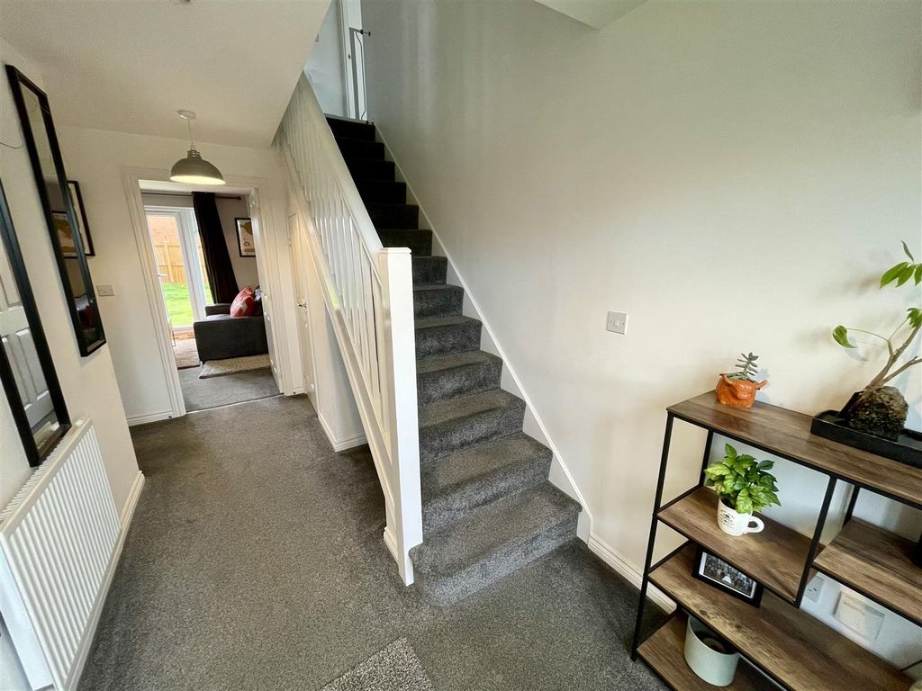 Property photo 2 of 15 Entrance Hallway