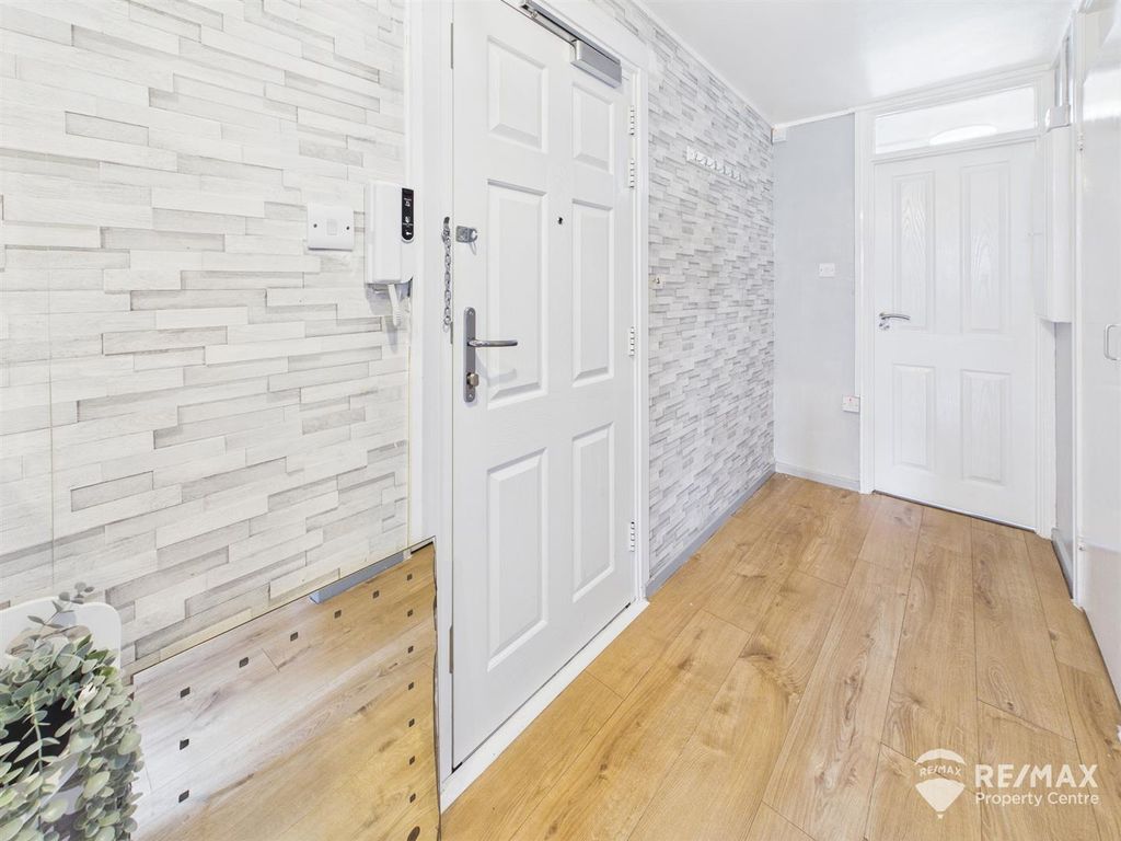 Property photo 2 of 10 Cam02842G0-Pr0324-Still002.Jpg