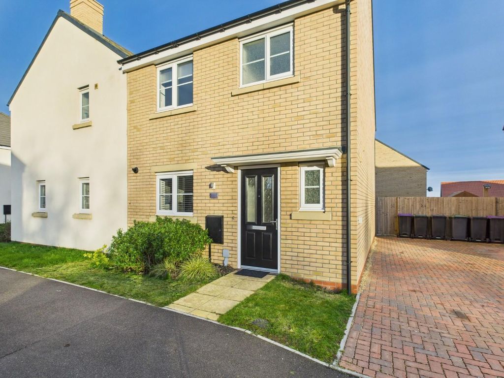 Property photo 1 of 12 Cam01238G0-Pr0574-Still018.Jpg