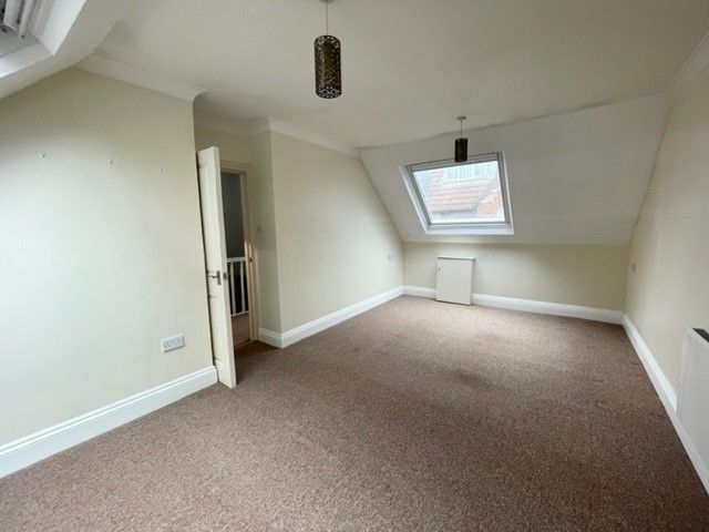 Property photo 2 of 8 Lounge