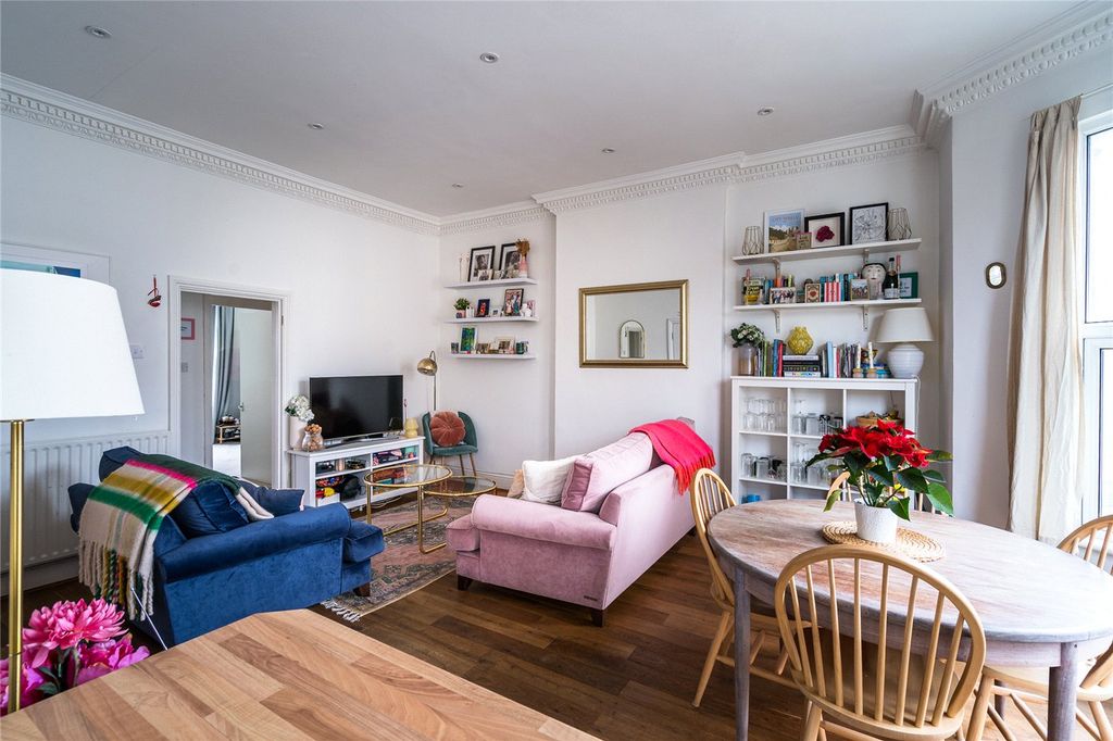 Property photo 1 of 9 Picture No. 25