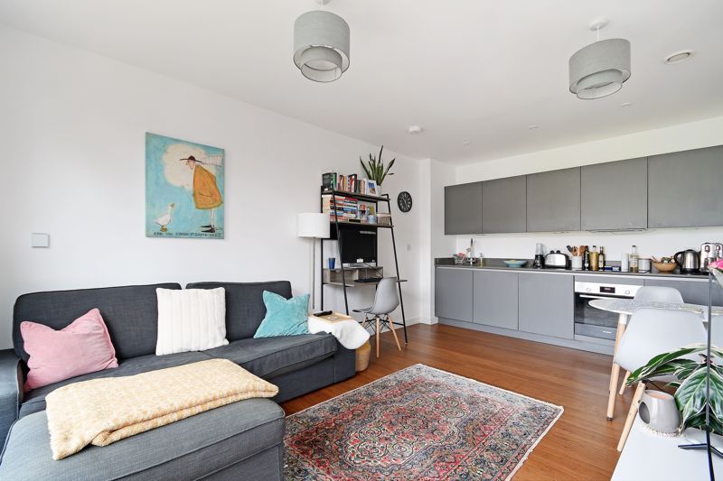 Property photo 3 of 17 Open Plan