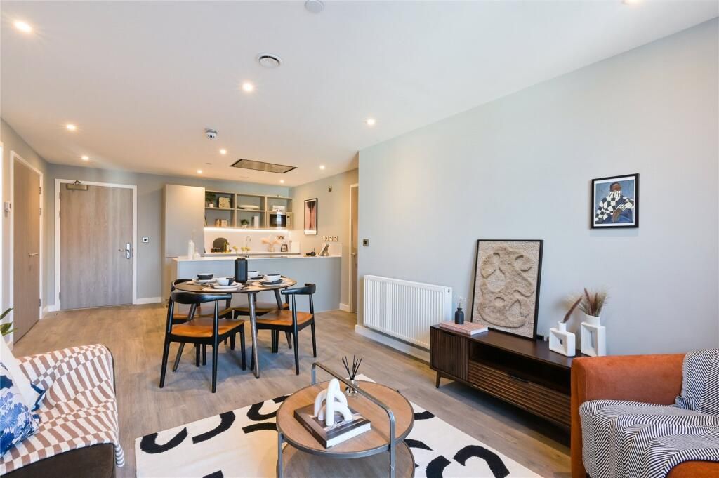 Property photo 1 of 4 2 Bed Flat To Rent Bonfield Road, London Se13