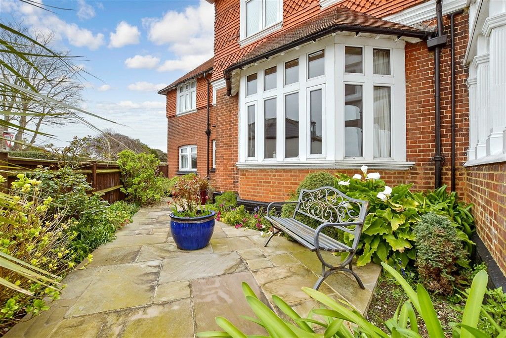 Property photo 3 of 14 External Lifestyle Photograph