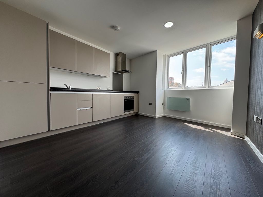 Property photo 1 of 6 Kitchen