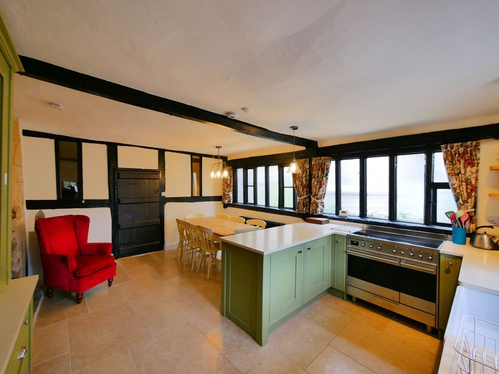 Property photo 2 of 12