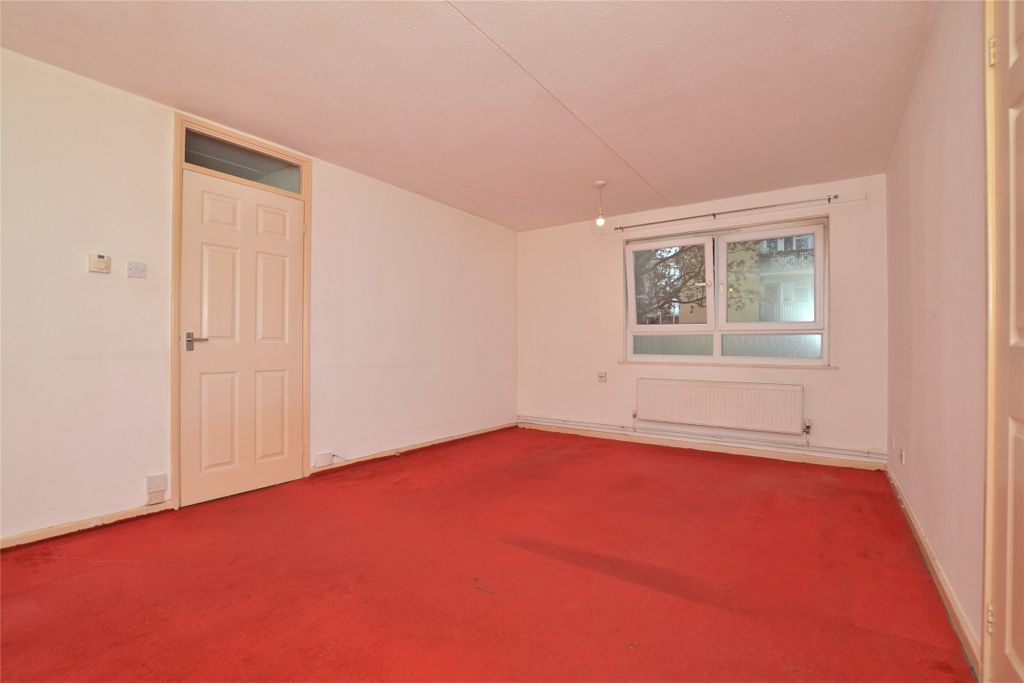 Property photo 2 of 16 Picture No. 21