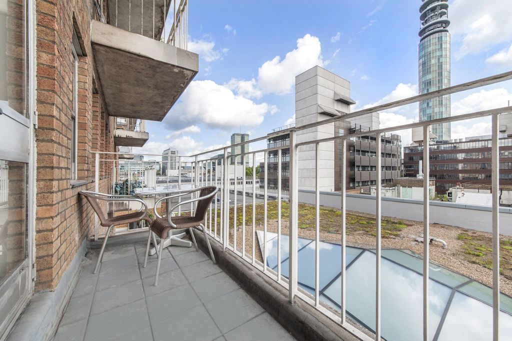 Property photo 1 of 6 Picture No. 17