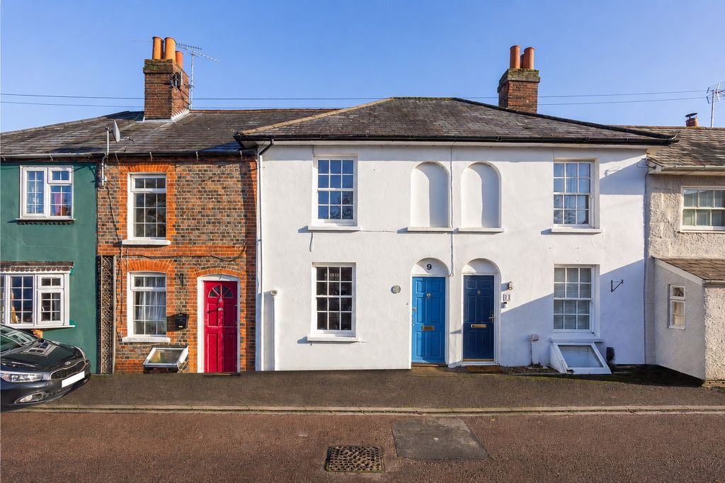 Property photo 1 of 11