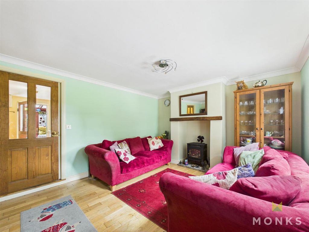 Property photo 2 of 11 Cam01420G0-Pr0757-Still007.Jpg