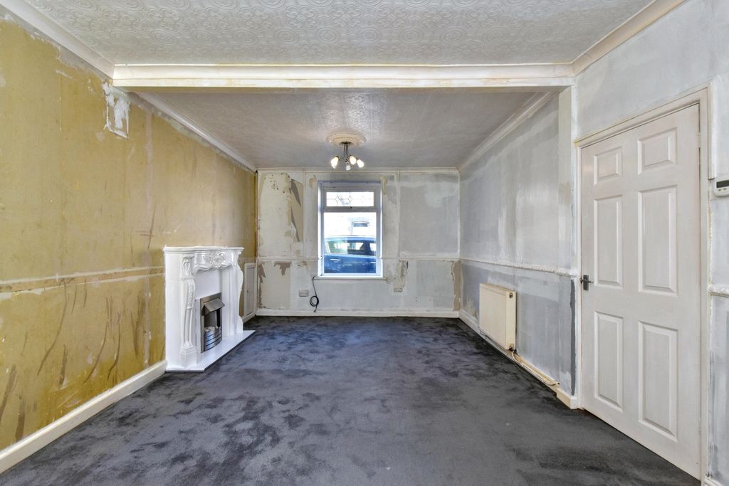 Property photo 3 of 12 Image 2