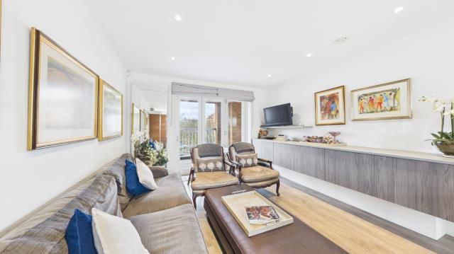 Property photo 3 of 23 Open Plan Living Are
