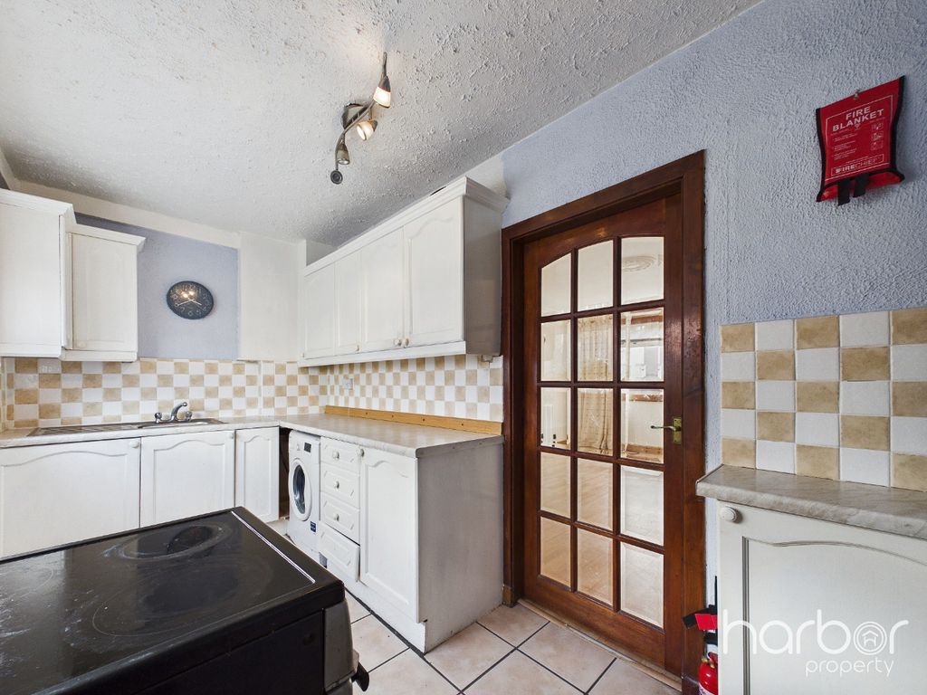 Property photo 3 of 15 5262415