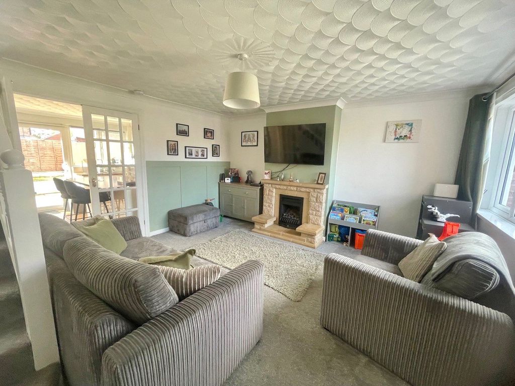 Property photo 2 of 15 Picture No. 31