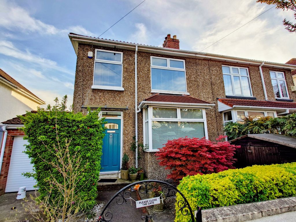 Property photo 1 of 5 Front