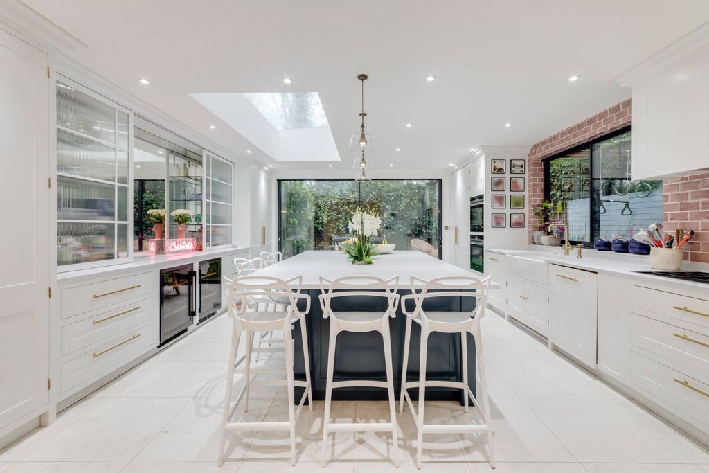 Property photo 3 of 13 Picture No. 21