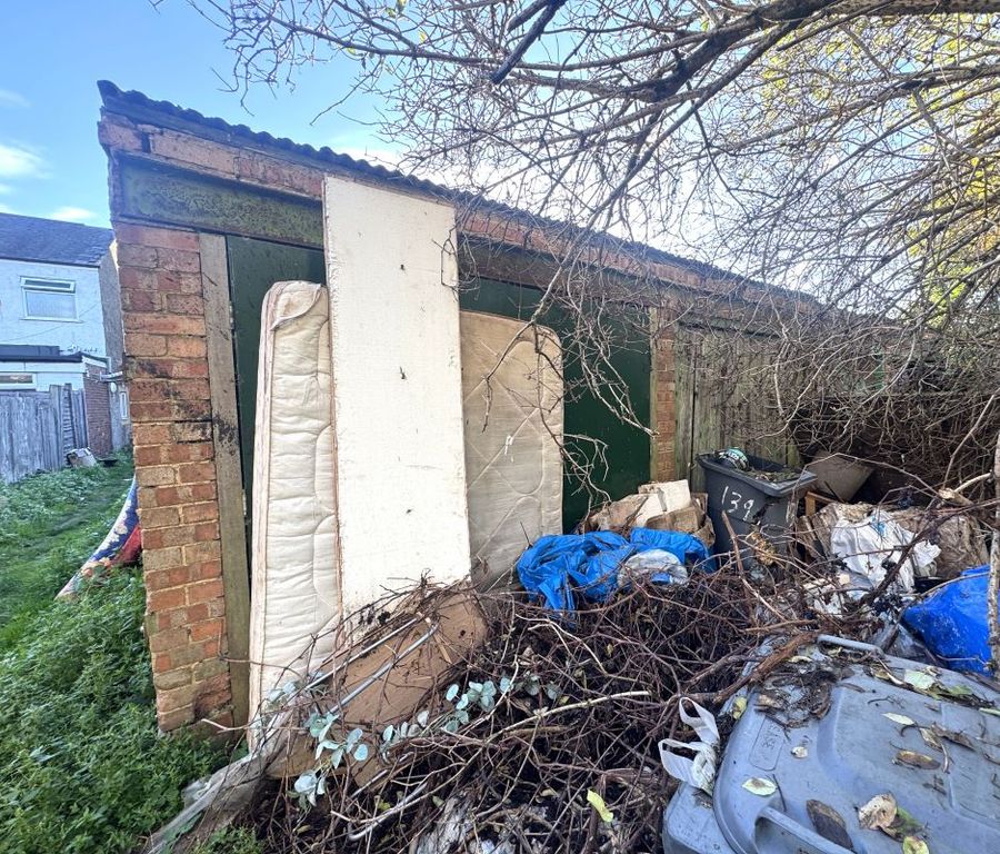 Property photo 1 of 3